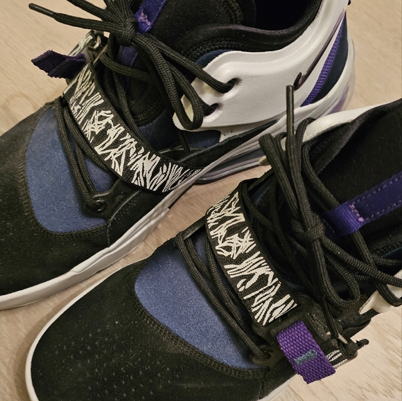 Nike Air Max - Picture 2 of 5